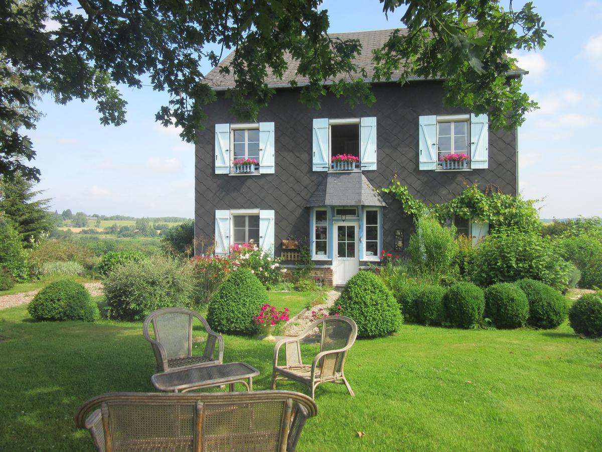 Le Clos Lauradière Cormeilles  Exterior foto